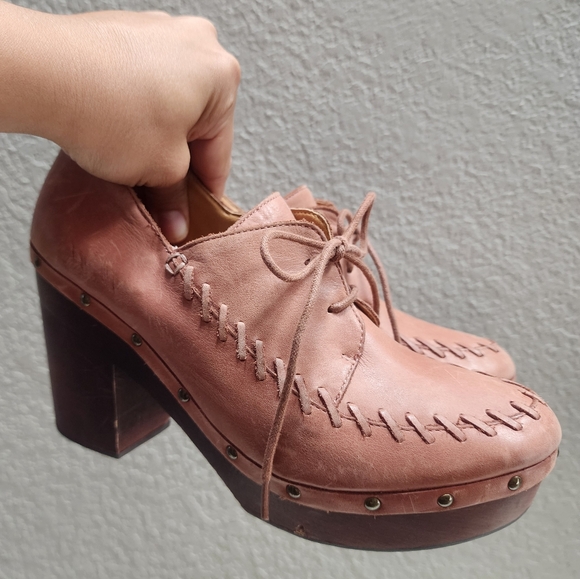 Latigo Shoes - Latigo Sienna Wren Shoes Womens Size 8.5 Leather Pump Lace Up Tan/Pink Heels